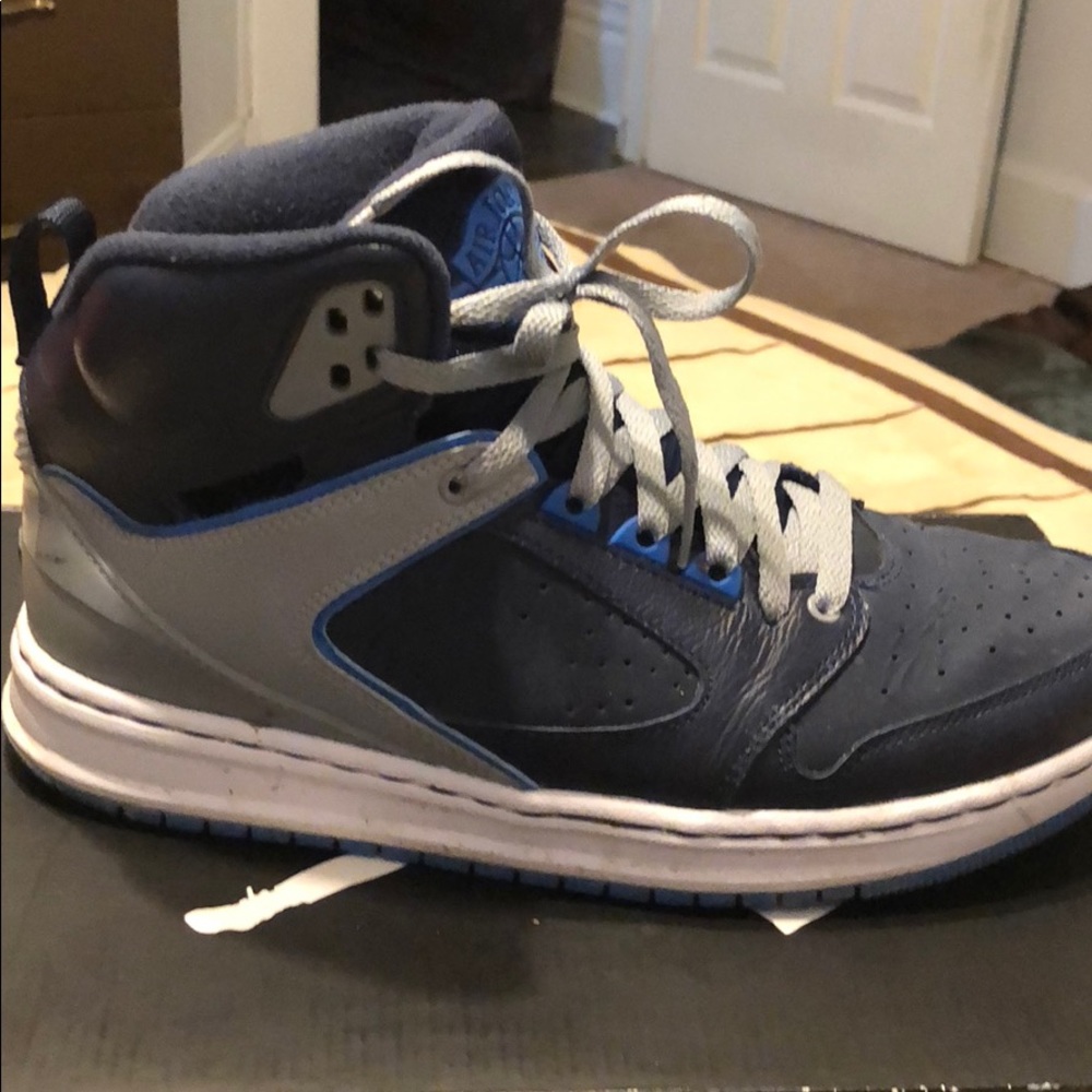 Navy & gray Jordans